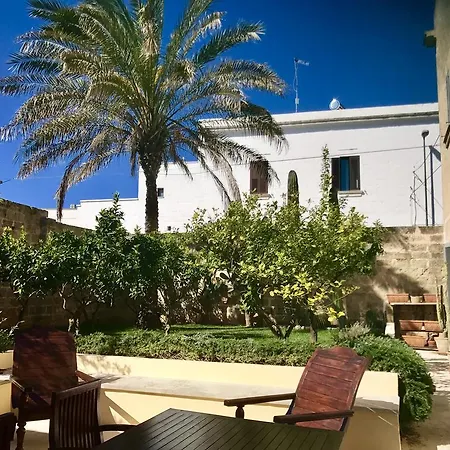 Palazzo Morisco فندق مبيت وإفطار *